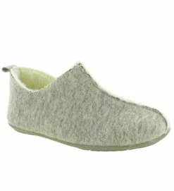 Maison Armando Chaussons Et Pantoufles 22w Beige